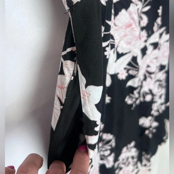 Torrid Black and Pink Floral Maxi Dress NWT size 12(0) - Picture 5 of 8